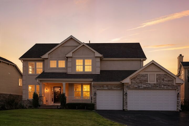 Property Photo:  1688 Saint Andrew Drive  IL 60061 