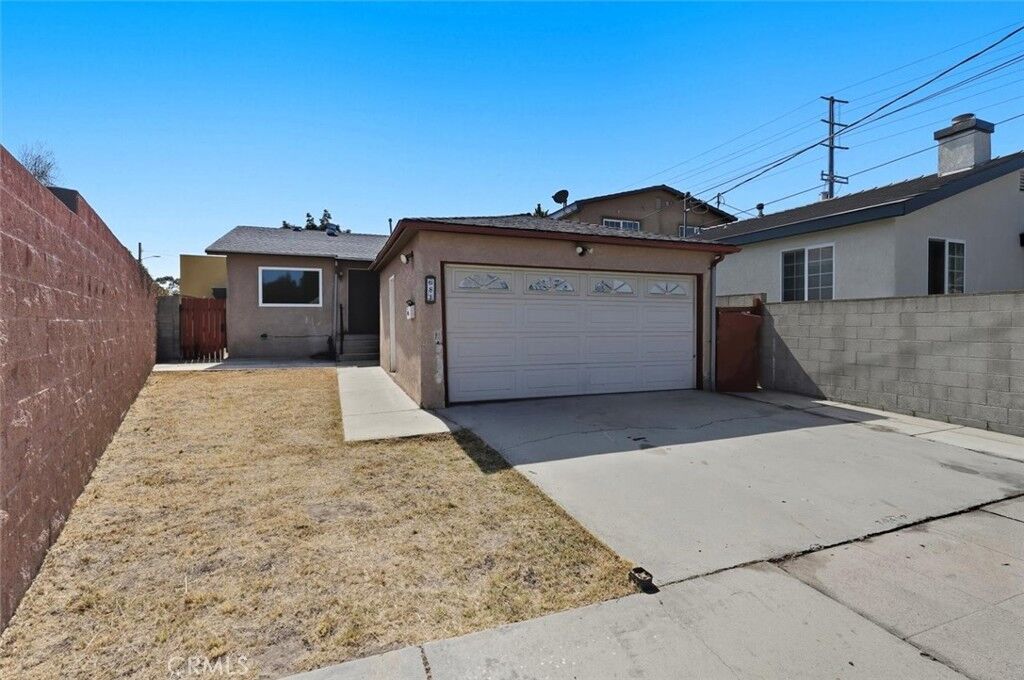 Property Photo: 681 W Upland Avenue CA 90731