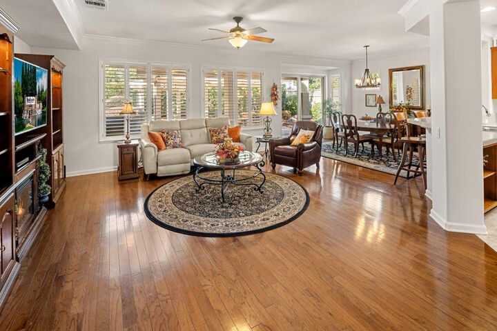 Property Photo: 1004 Shadow Glen Place CA 95648