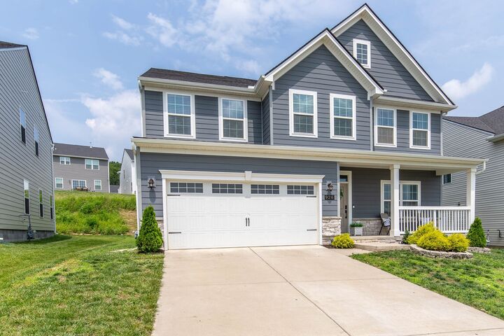 Property Photo:  926 Green Vly  TN 37167 