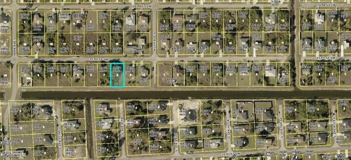 Property Photo: 3305 15th Street SW FL 33976