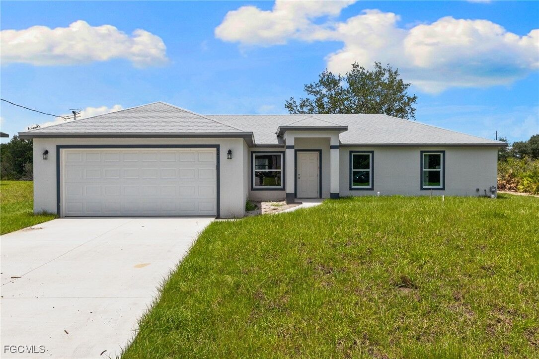 Property Photo: 718 Aprile Avenue S FL 33974