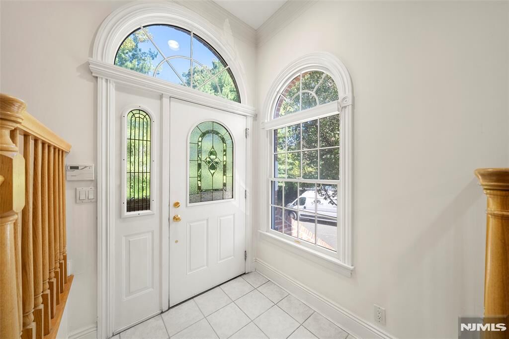 Property Photo:  139 Stonegate Trail  NJ 07626