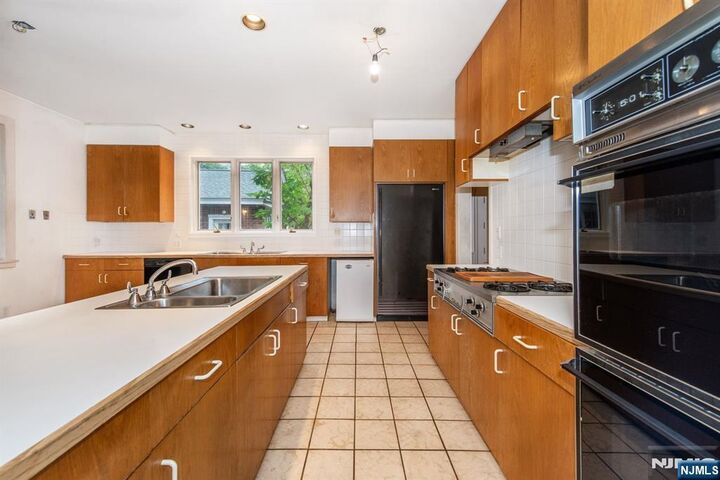 Property Photo: 23 Prospect Terrace NJ 07042