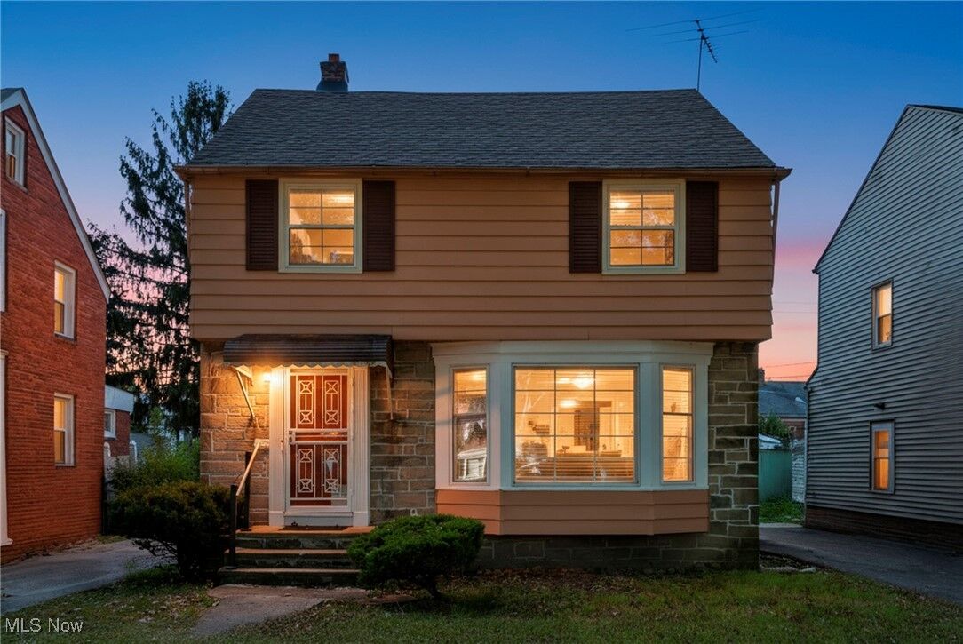 Property Photo: 17120 Talford Avenue OH 44128