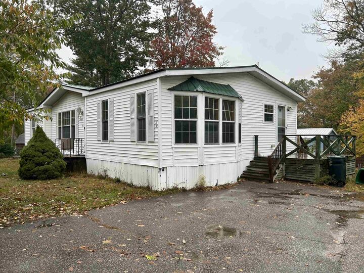 Property Photo: 28 Wayland Circle NH 03833