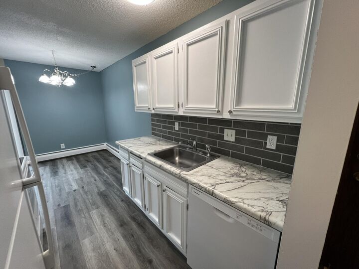 Property Photo: 924 Westbrooke Way 3 MN 55343