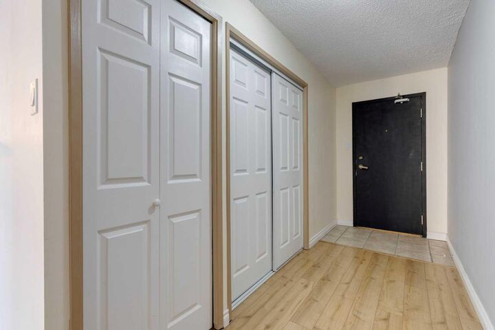Property Photo: 1334 13 Avenue SW 606 AB T3C 3S2