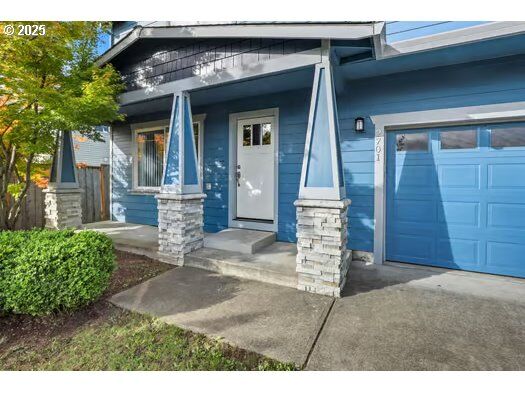 Property Photo: 2701 SW Latourell Pl OR 97060