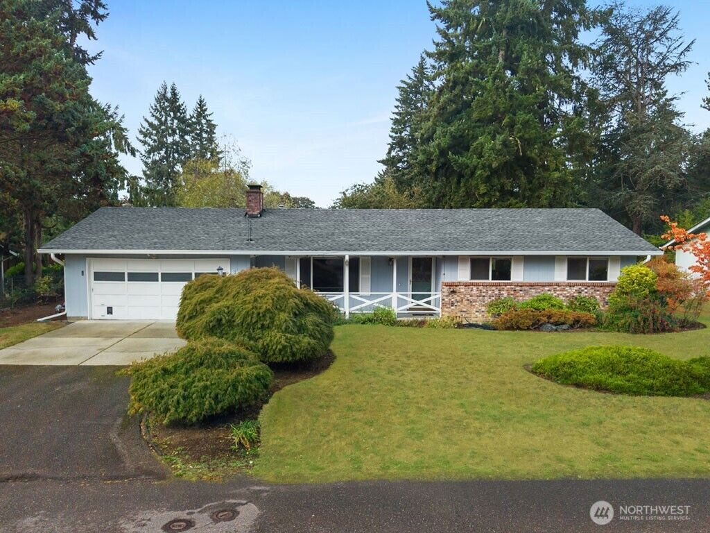Property Photo: 3323 Amhurst Street SE WA 98501
