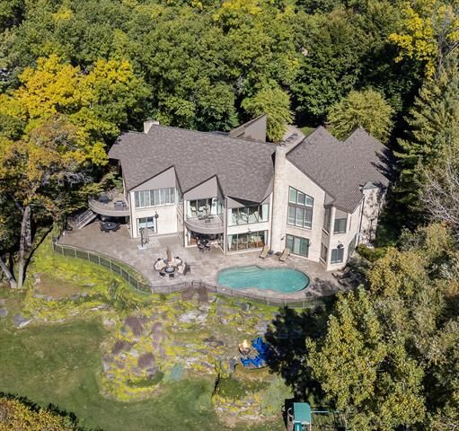 Property Photo: 1735 Heron Ridge Drive MI 48302