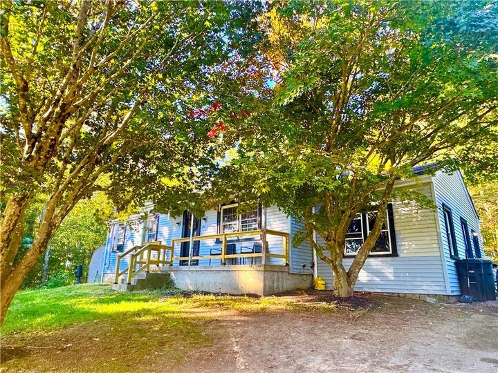 Property Photo:  198 Colvintown Road  RI 02816 