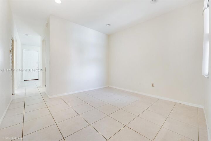Property Photo: 11084 SW 237th Ln FL 33032