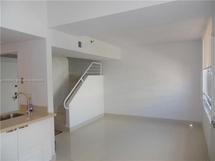 Property Photo: 2801 Florida Ave 417 FL 33133