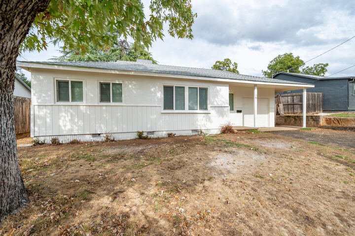 Property Photo:  1105 Layton Road  CA 96002 