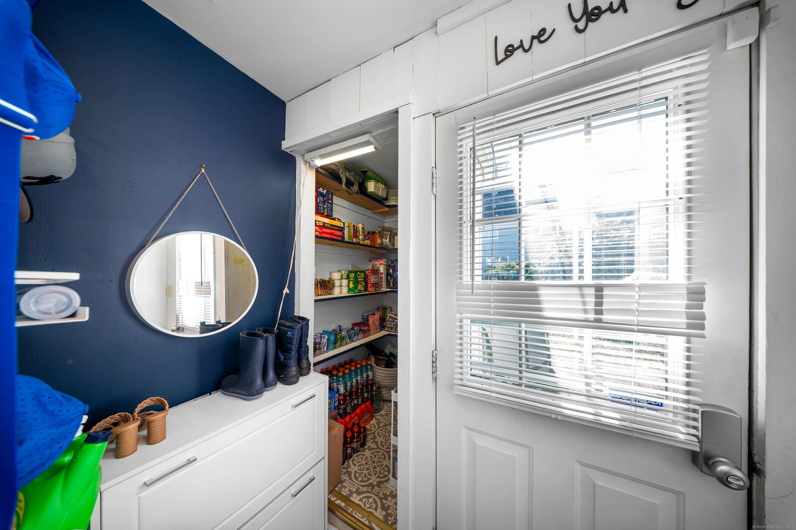 Property Photo:  32 Burwell Avenue  CT 06460