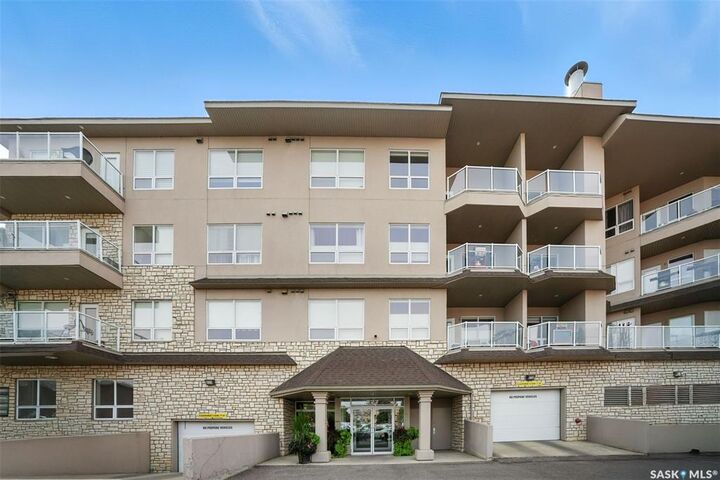 Property Photo: 227 Pinehouse Drive 305 SK S7K 6N9