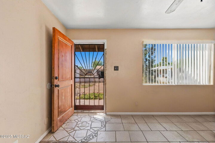 Property Photo: 6131 E 28th Street AZ 85711