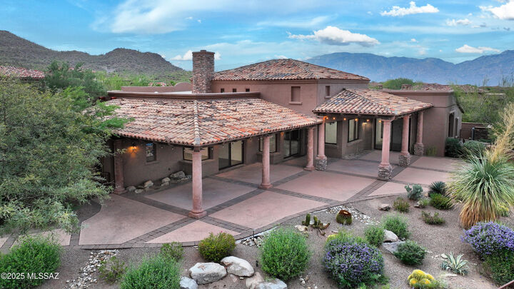 Property Photo: 14629 N Granite Peak Place AZ 85755
