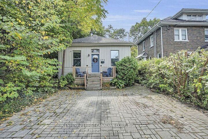 Property Photo: 393 Central Avenue ON N6B 2E3