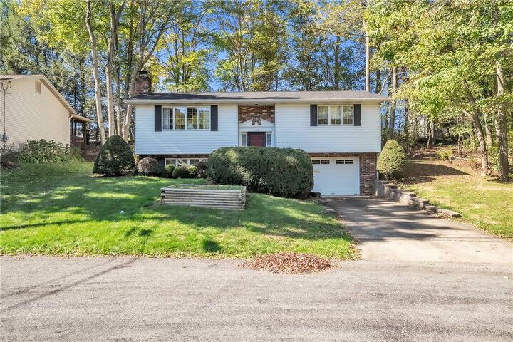 Property Photo: 118 Wayne Ave PA 16063