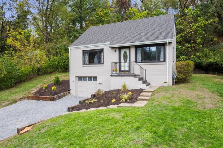 Property Photo:  105 5th St  PA 15229 