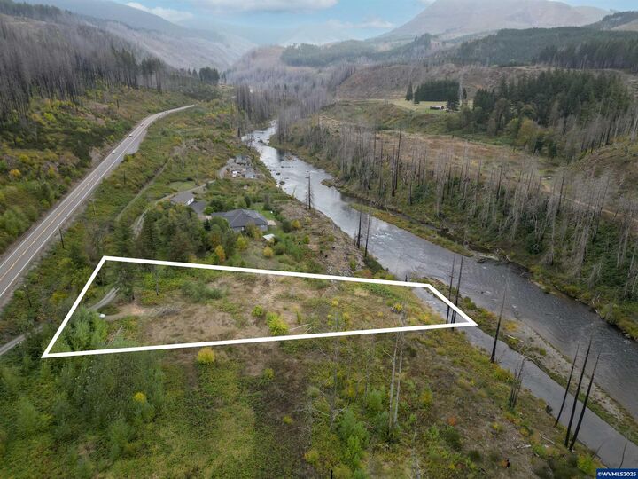 Property Photo: 35220 North Santiam Hwy SE OR 97346