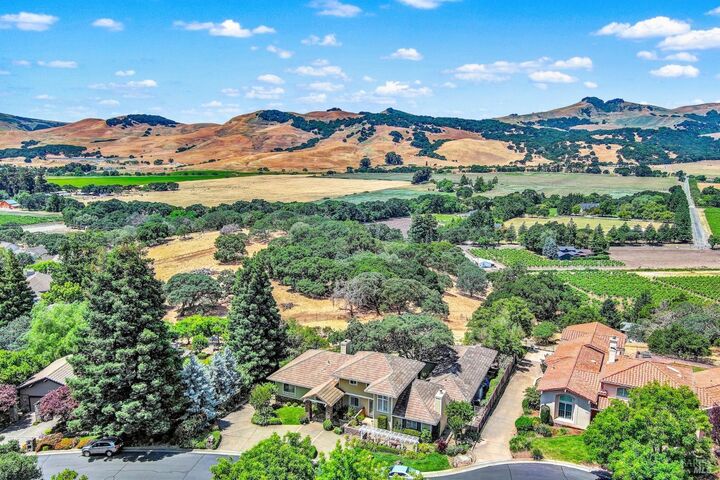 Property Photo: 1009 Cypressridge Place CA 94534