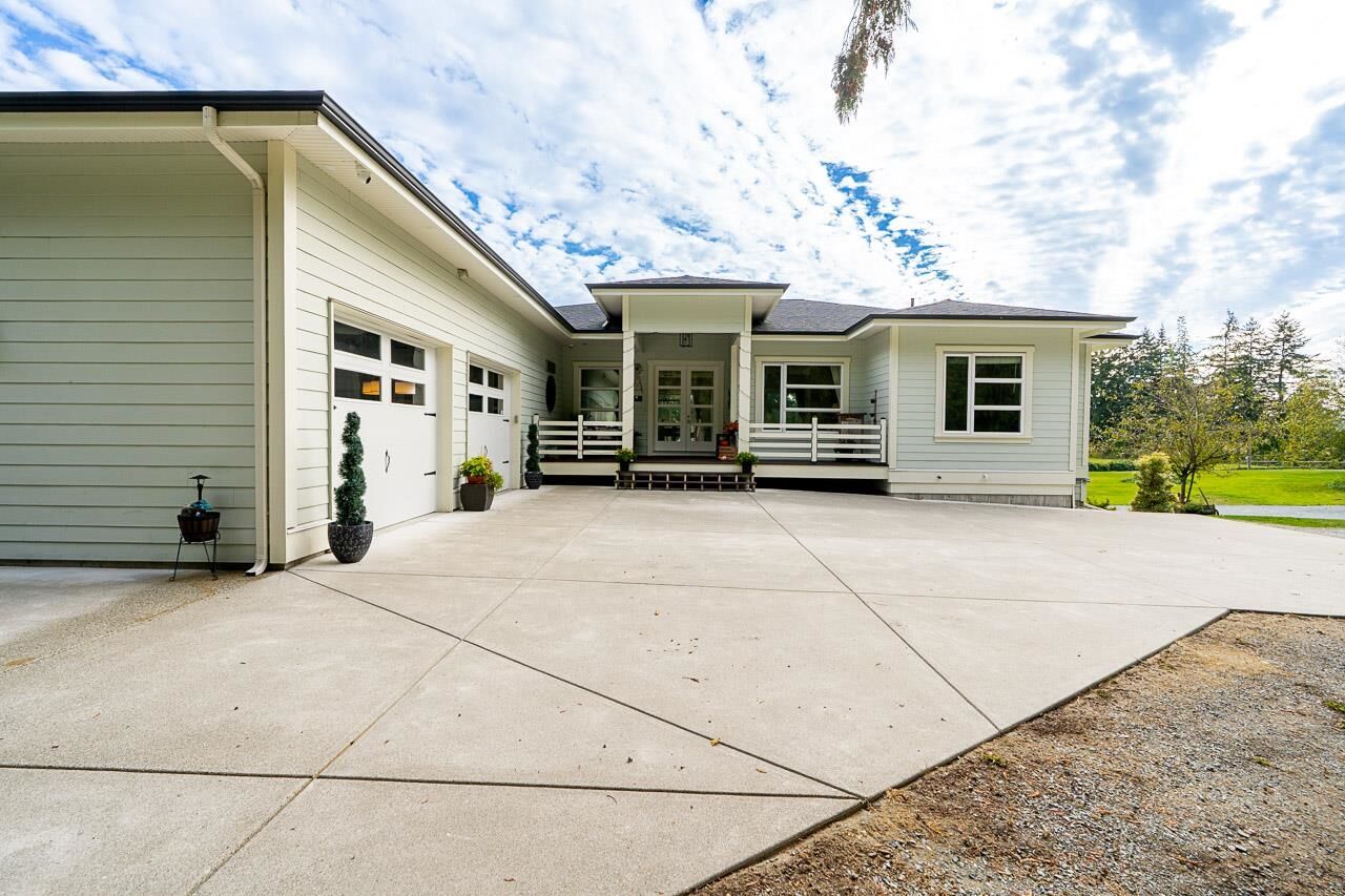 Property Photo: 934 248 Street BC V4W 2G1