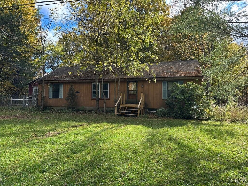 Property Photo:  131 Bardeen Road  NY 13076 