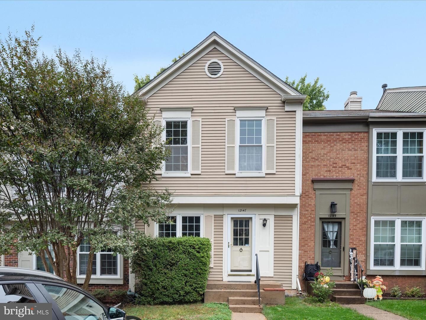 Property Photo: 12147 Wedgeway Court VA 22033