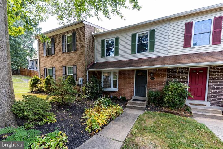 Property Photo: 8914 Shamrock Court VA 22152