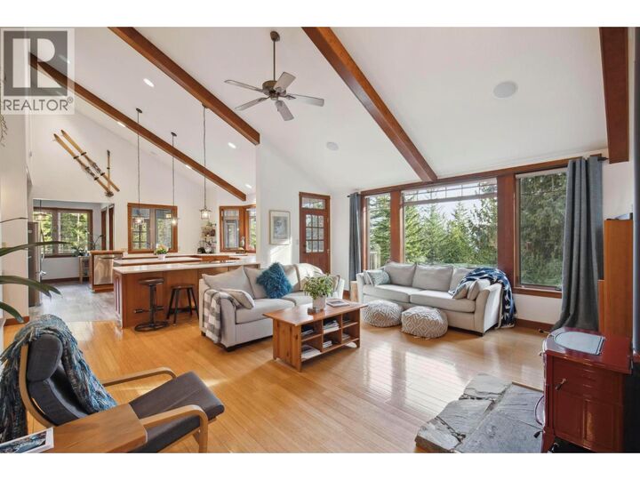 Photo de la propriété: 8028 Jackpine Road BC V1B 3M9