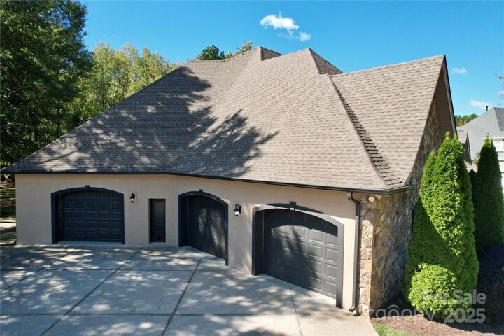 Property Photo: 148 Castle Drive NC 28117