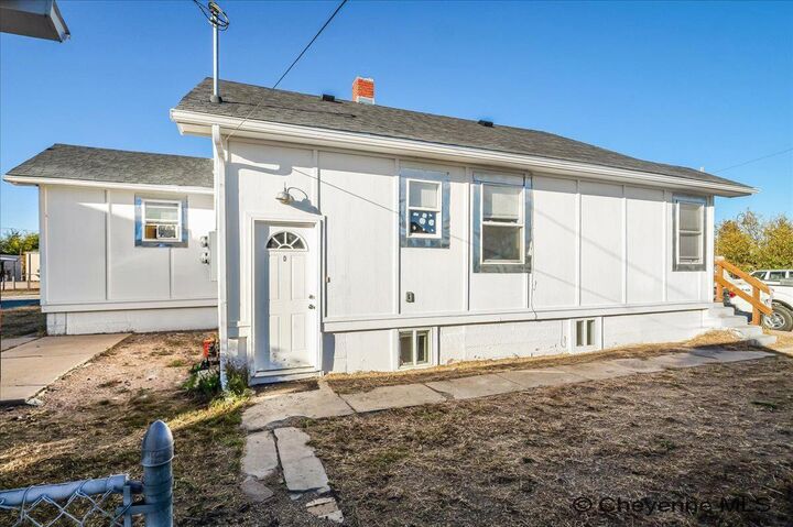 Property Photo:  1410 Carbon Ave A-D  WY 82001 