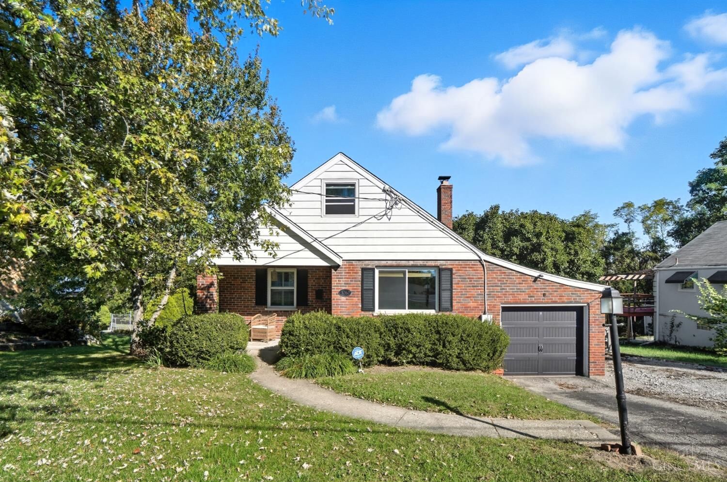 Property Photo: 3262 Diehl Road OH 45211