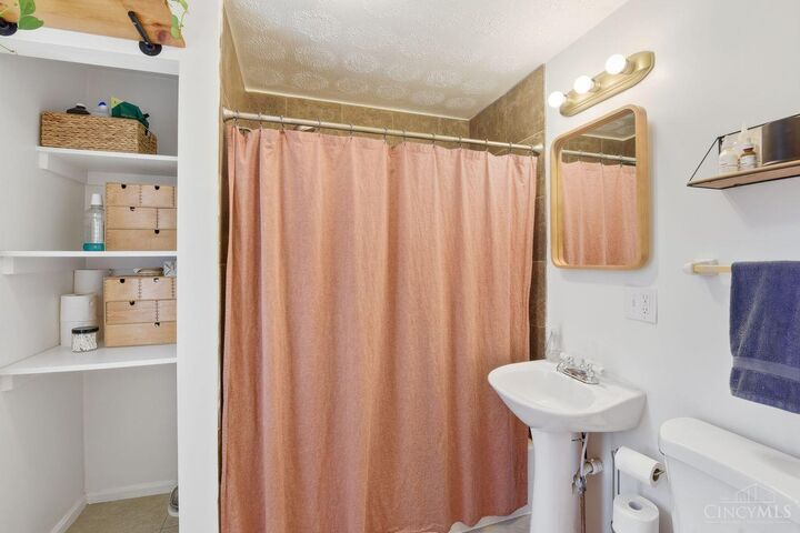 Property Photo:  6235 Desmond Street  OH 45227 
