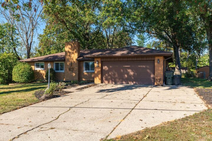 Property Photo: 8166 Moubray Drive OH 45241