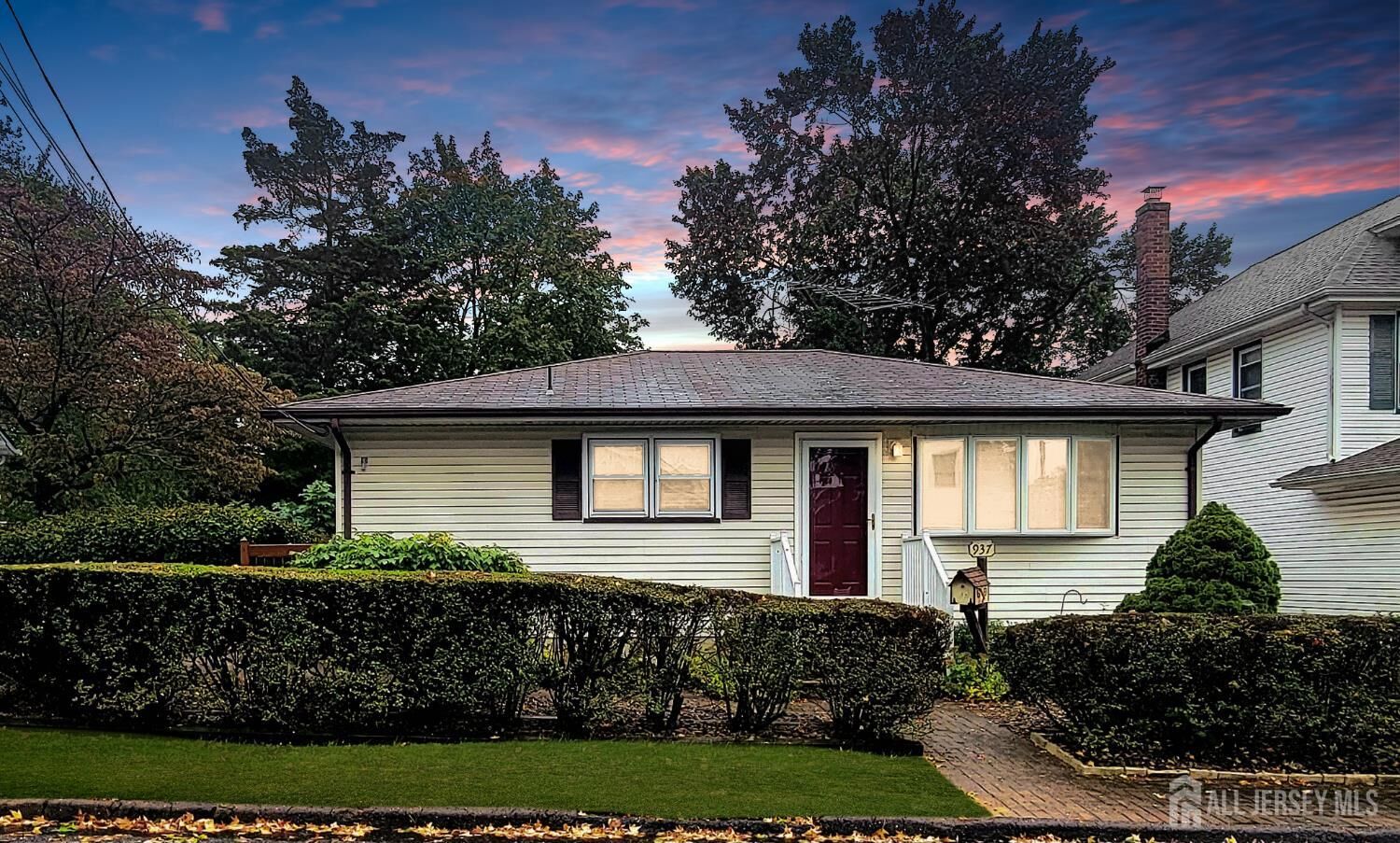 Property Photo: 937 N Concourse NJ 07735