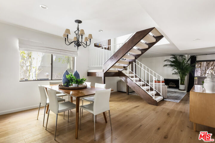 Property Photo:  1916 Overland Ave  CA 90025 