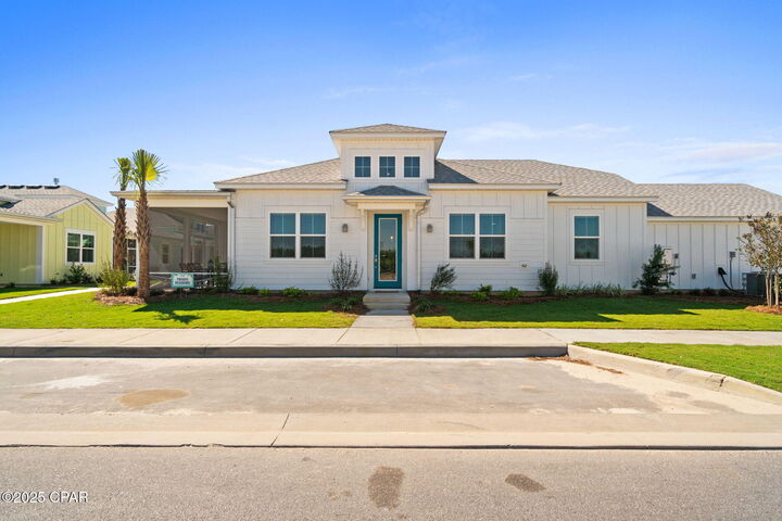 Property Photo: 8847 Macadamia Lane FL 32413
