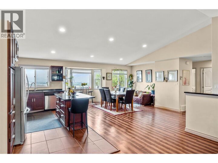Property Photo:  620 Hemlock Street  BC V2C 1C5