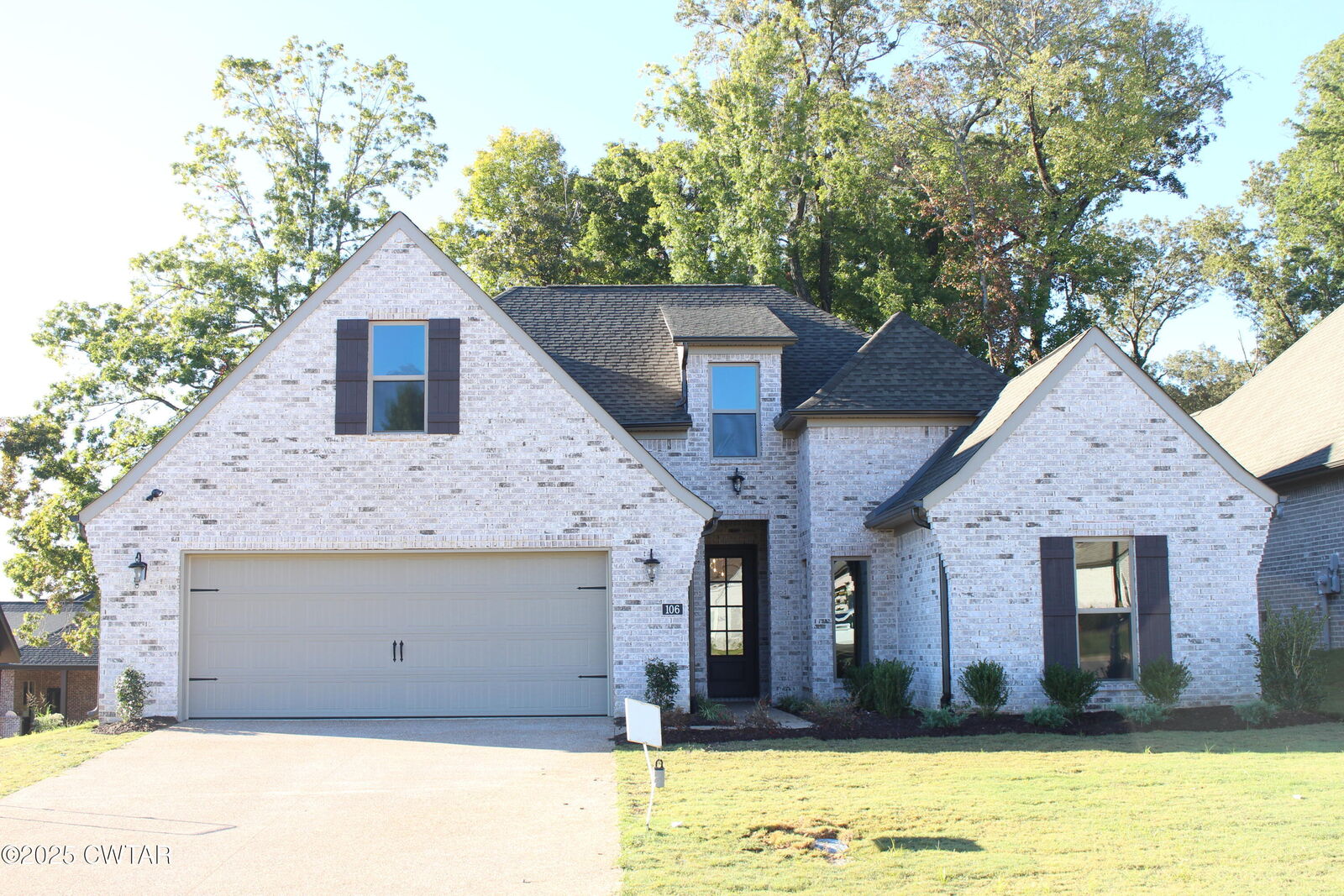 Property Photo: 106 Emerald Breeze Drive TN 38305