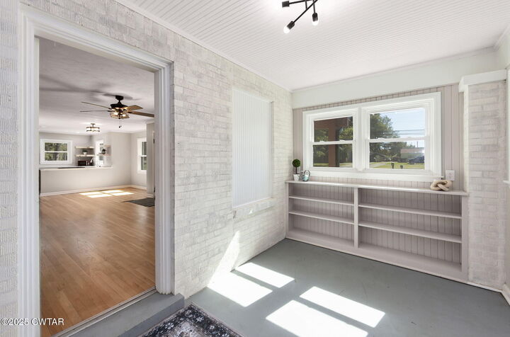 Property Photo: 385 Bolivar Highway TN 38301