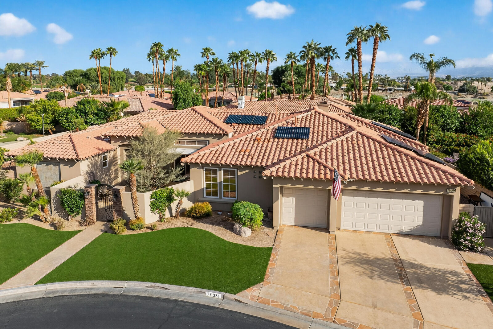 Property Photo: 77374 Box Ridge Place CA 92210