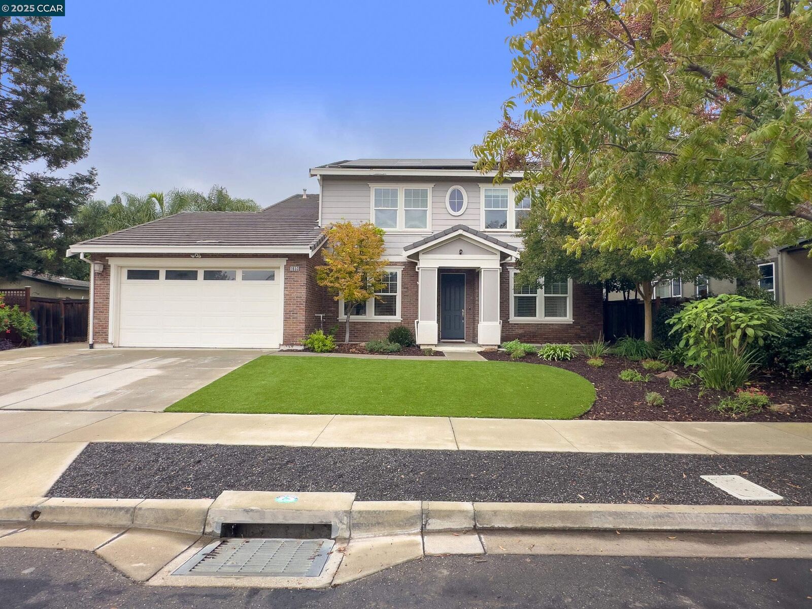 Property Photo: 1653 Lillian St CA 94513