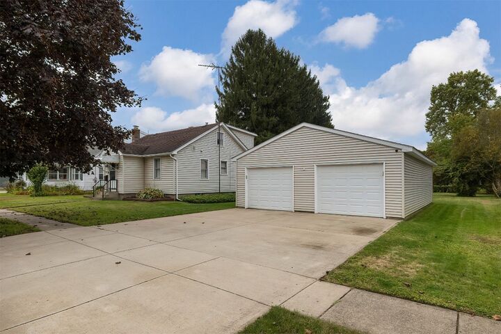 Property Photo: 606 Mechanic Street PA 16417