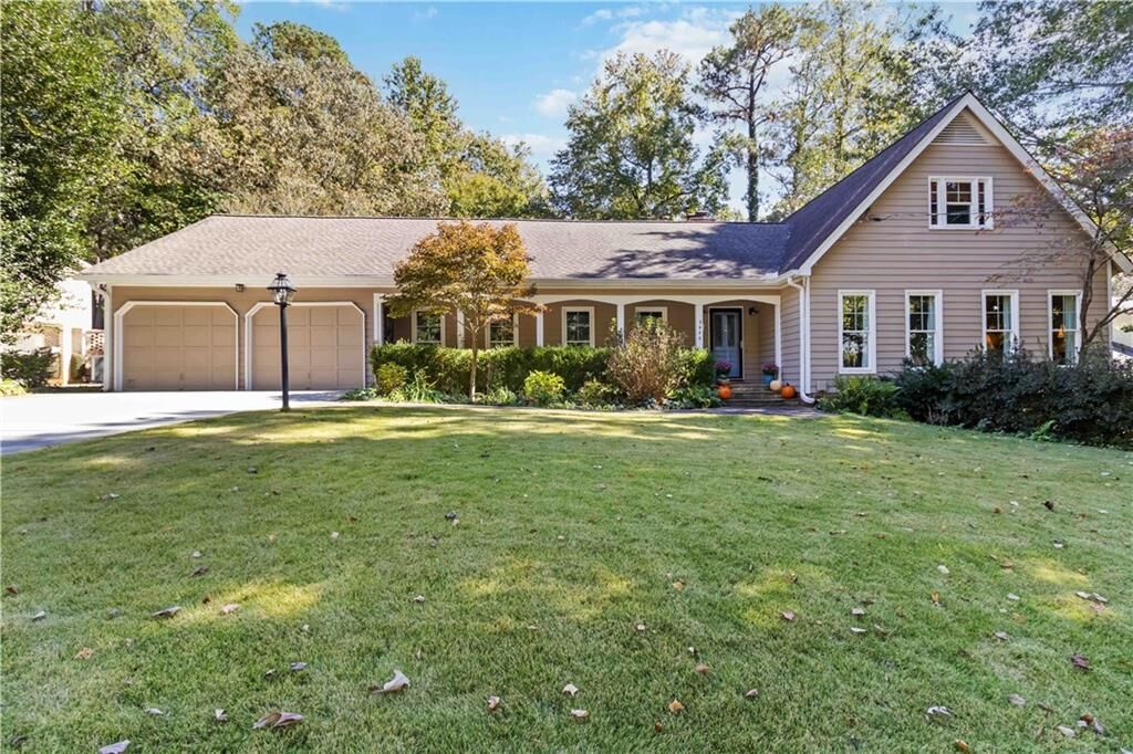 Property Photo: 3475 Tanbark Court NE GA 30319