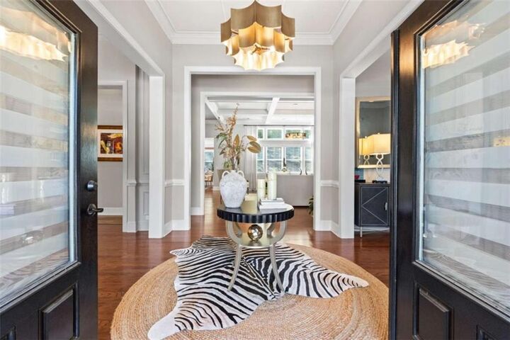 Property Photo:  2333 Barrington Trace Circle SW  GA 30331 