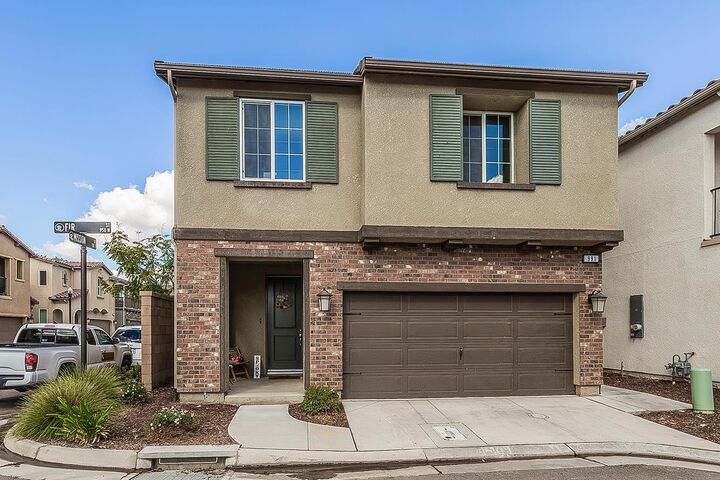 Property Photo: 991 W Fir Street CA 93636